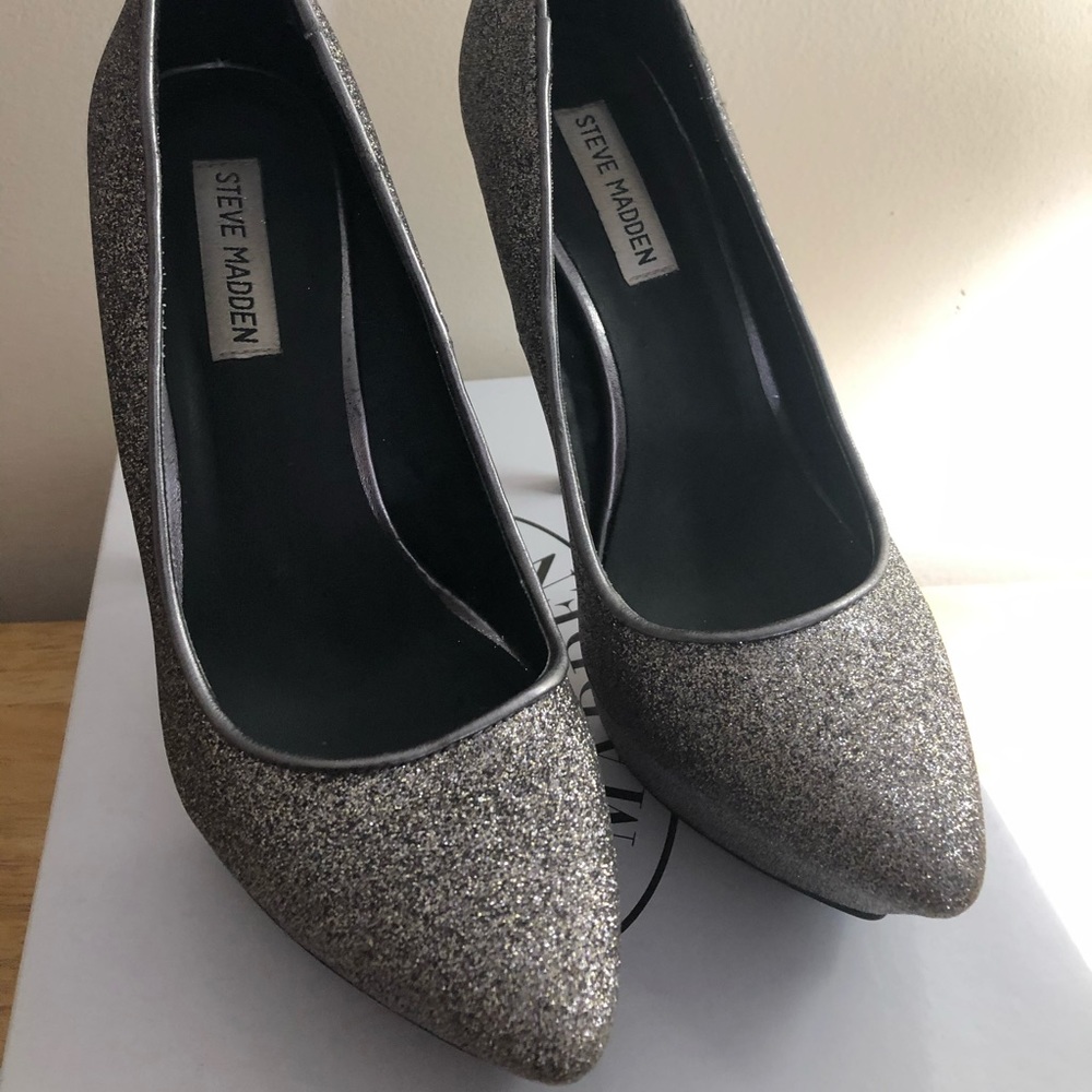 Steve Madden Delerious platform high heels silver